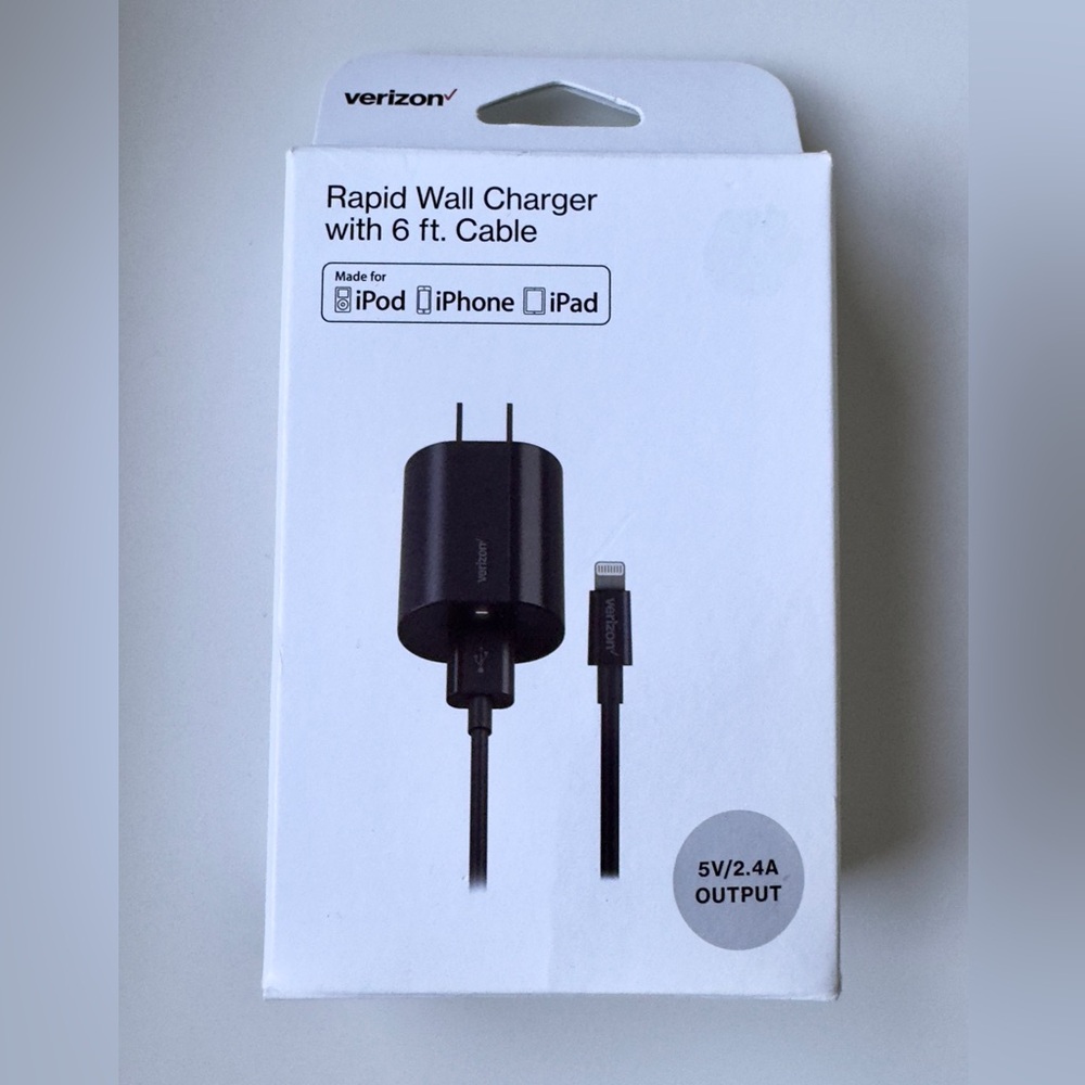 iPad , IPhone Black Rapid Wall Charger with 6 ft. Cable New.